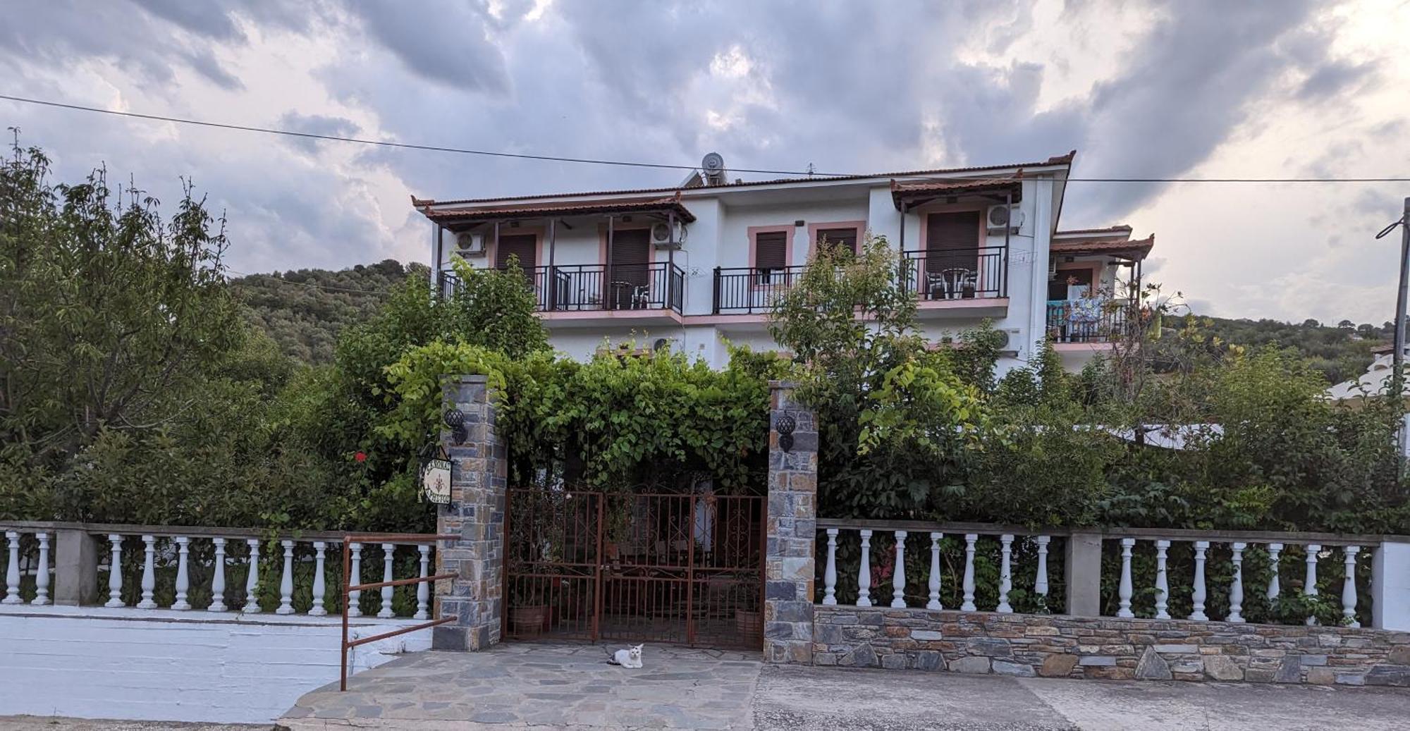 Guesthouse Christos 斯科派洛斯 外观 照片