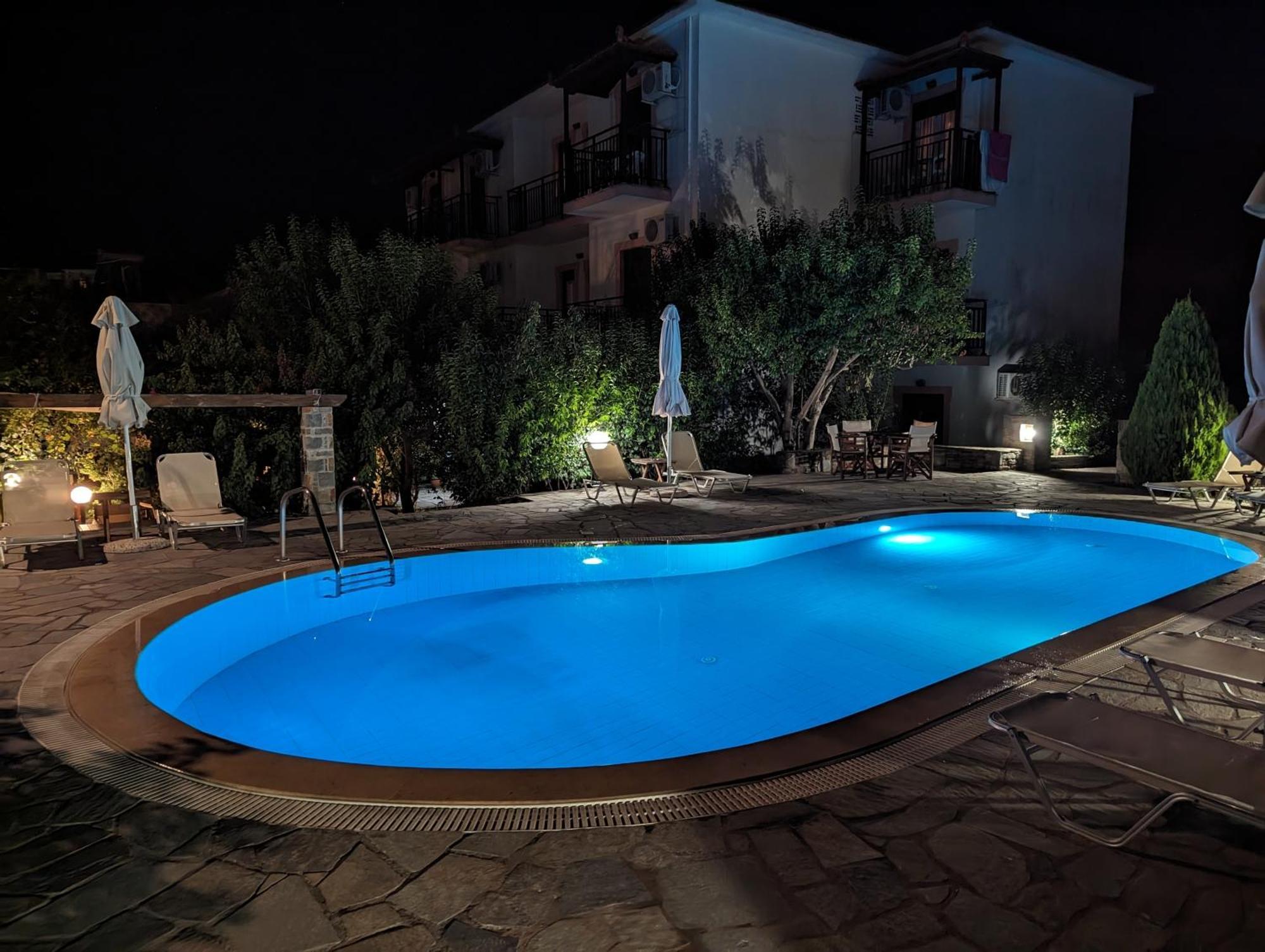 Guesthouse Christos 斯科派洛斯 外观 照片