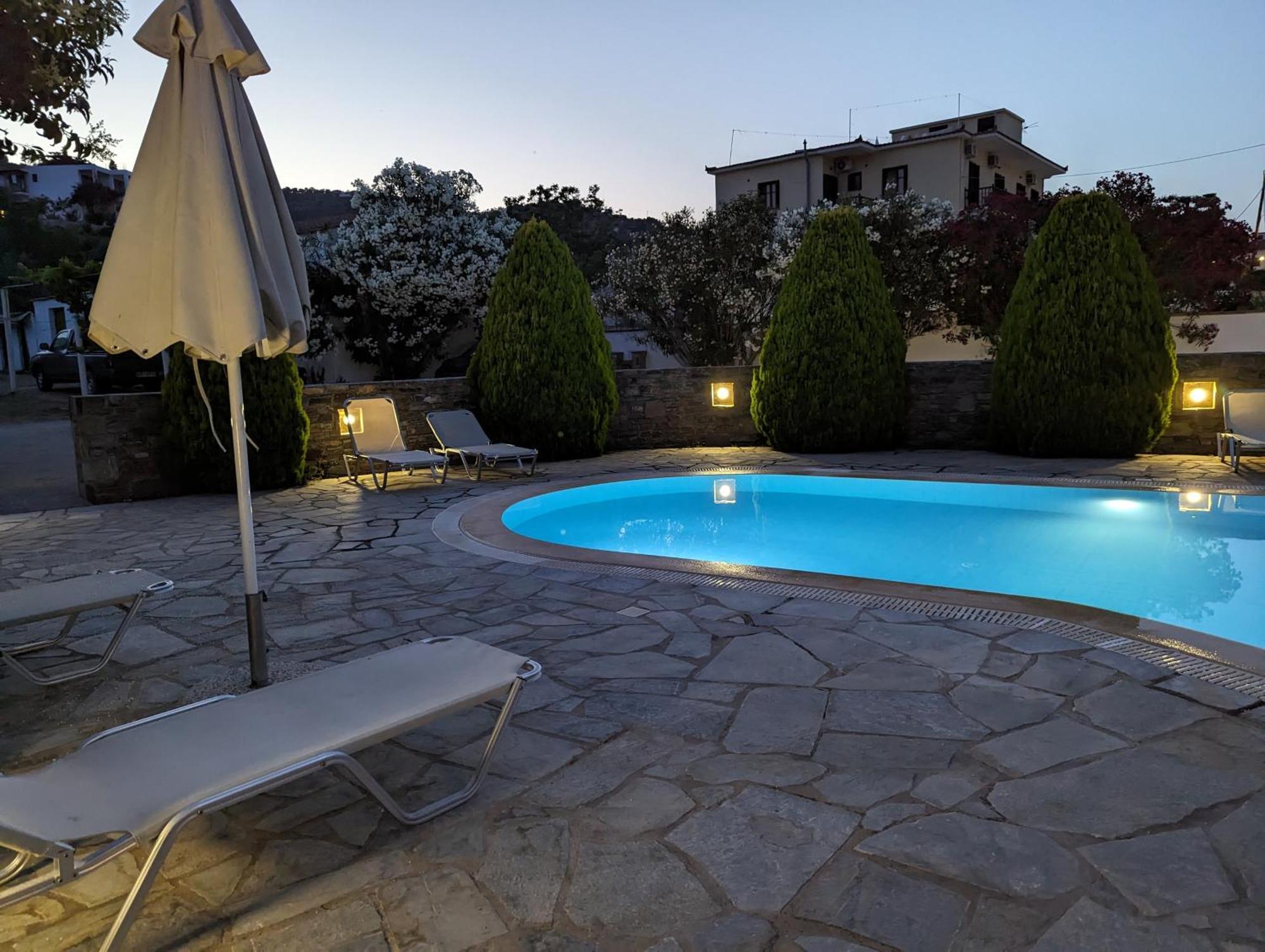 Guesthouse Christos 斯科派洛斯 外观 照片