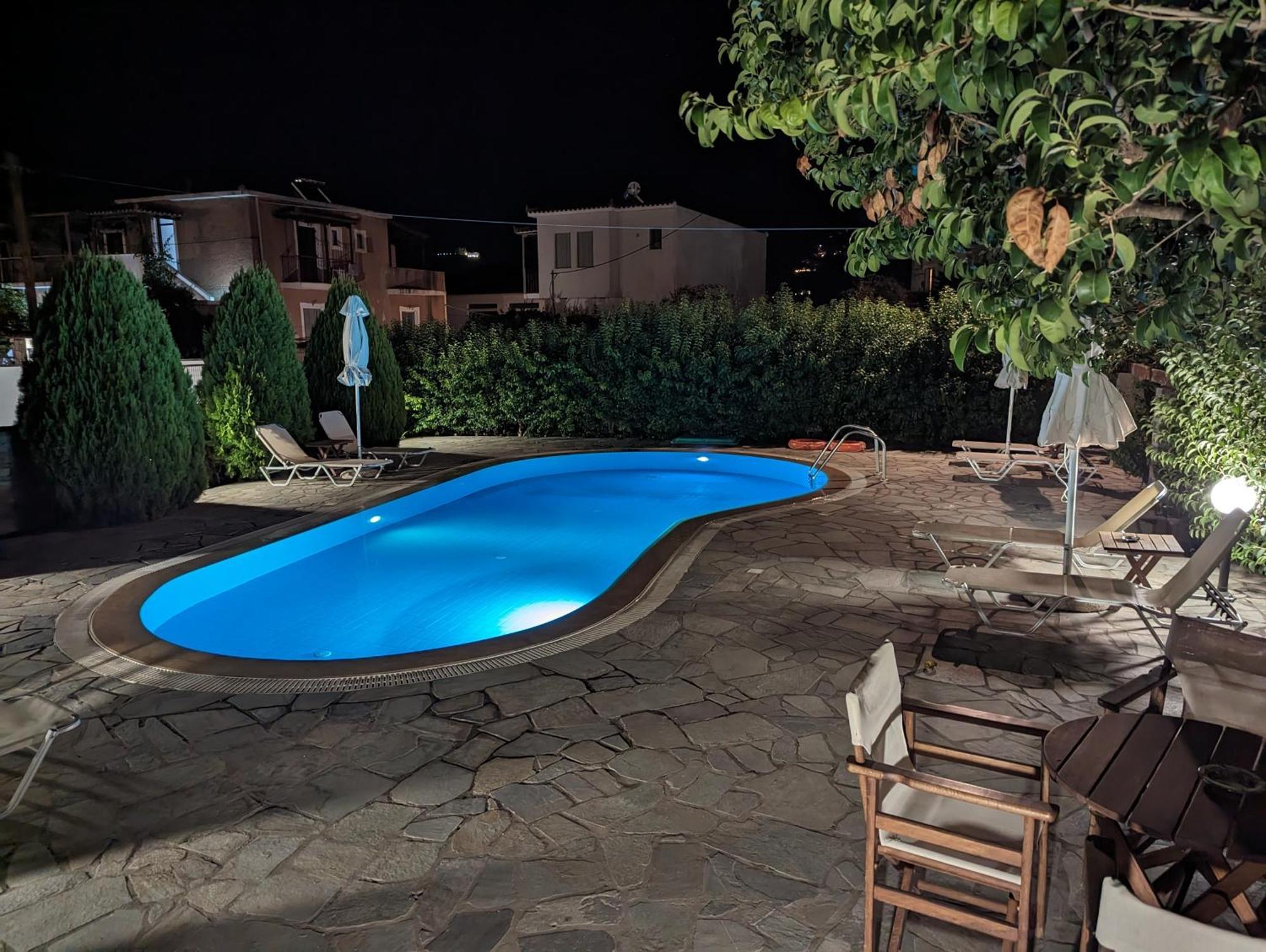 Guesthouse Christos 斯科派洛斯 外观 照片