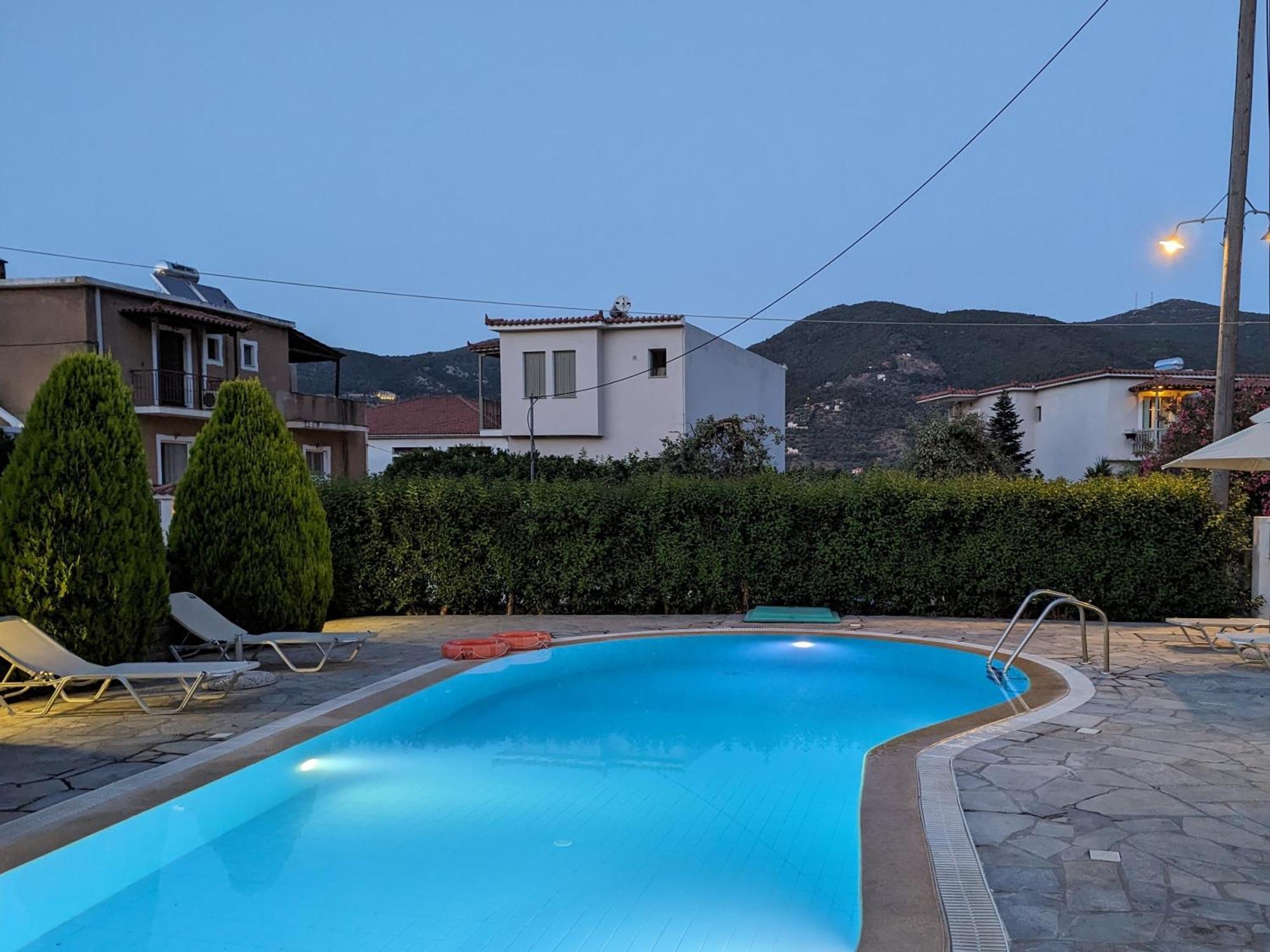 Guesthouse Christos 斯科派洛斯 外观 照片